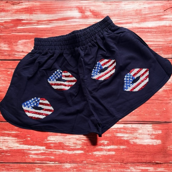 FANTASTIC FAWN patriotic sequin lips shorts S M L - Picture 5 of 7